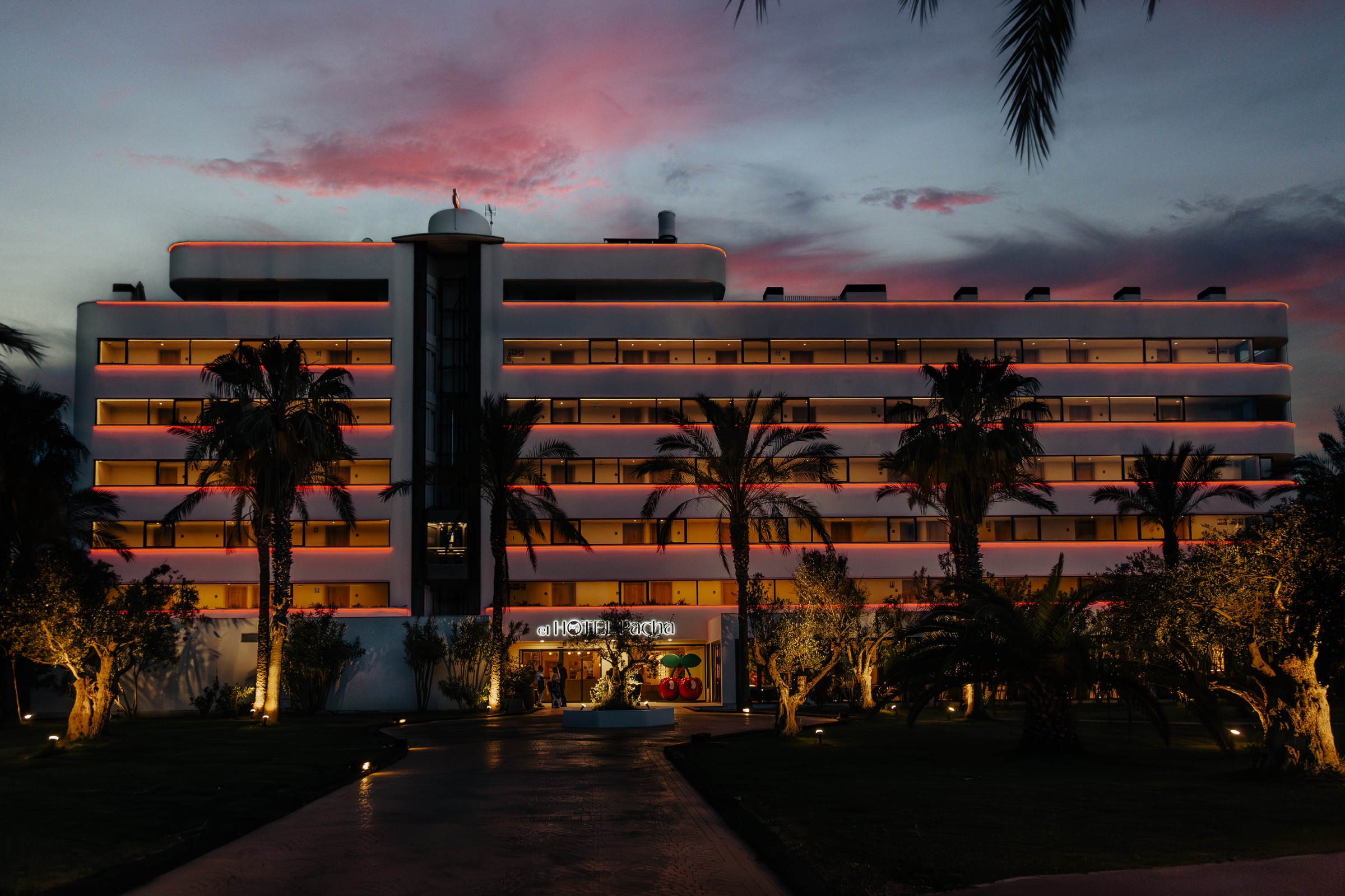 El Hotel Pacha El Hotel Pacha - received 05 2025
