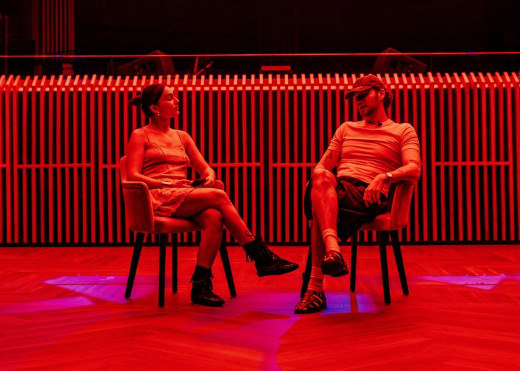 Plaudern mit Baddest Behaviour-Chef Mau P von Louis Nesbitt